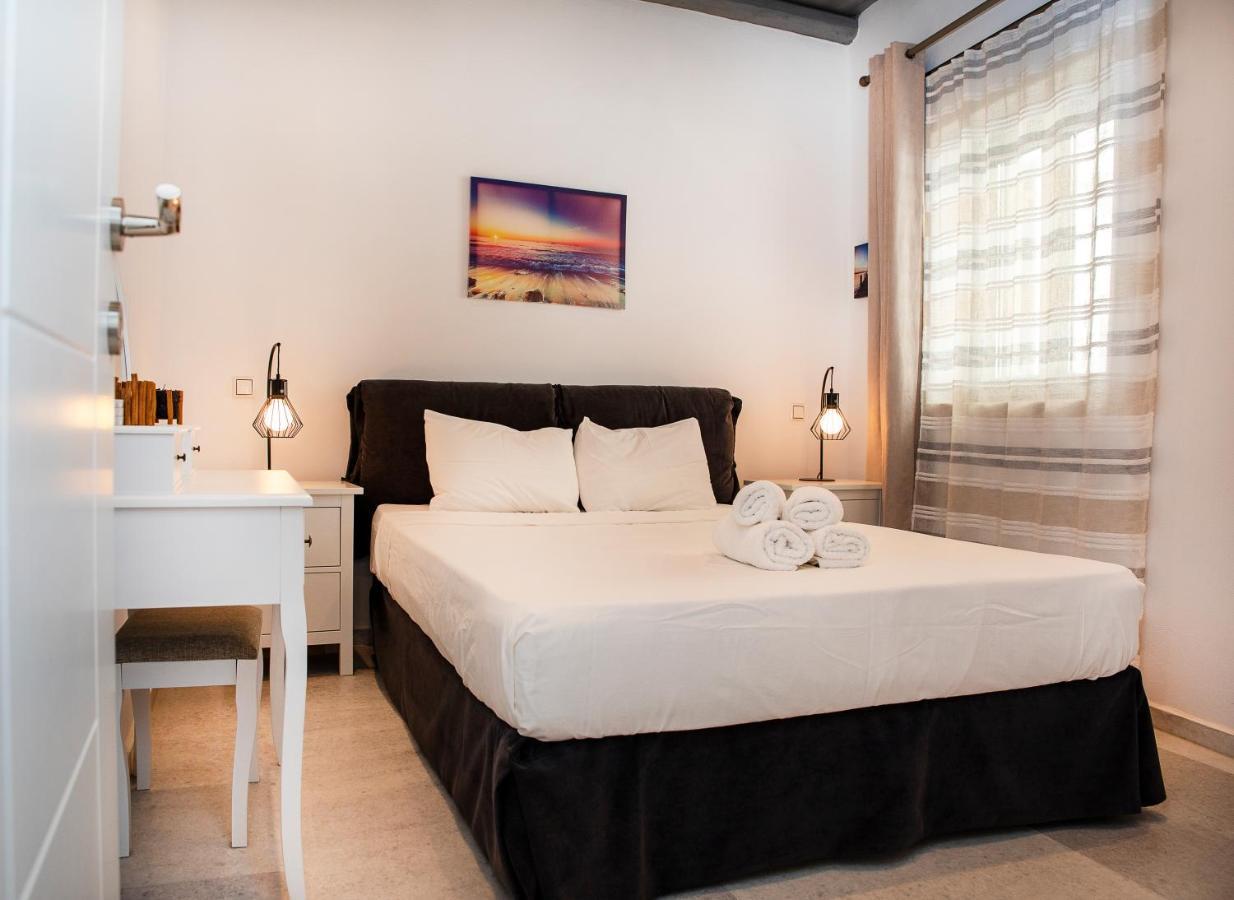 Caper-2 Bedroom Traditional Home With Amazing View Naousa  Bagian luar foto