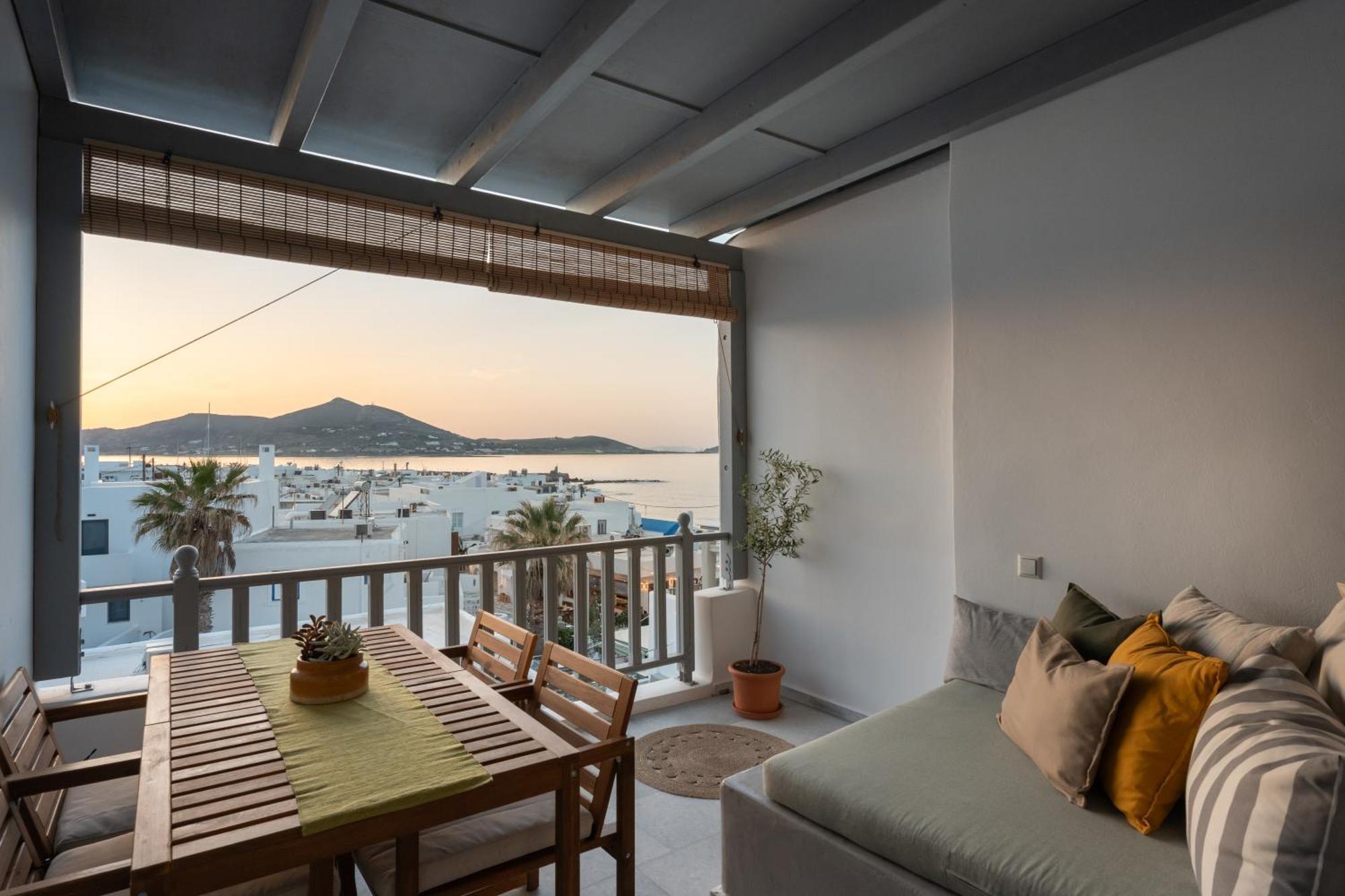 Caper-2 Bedroom Traditional Home With Amazing View Naousa  Bagian luar foto