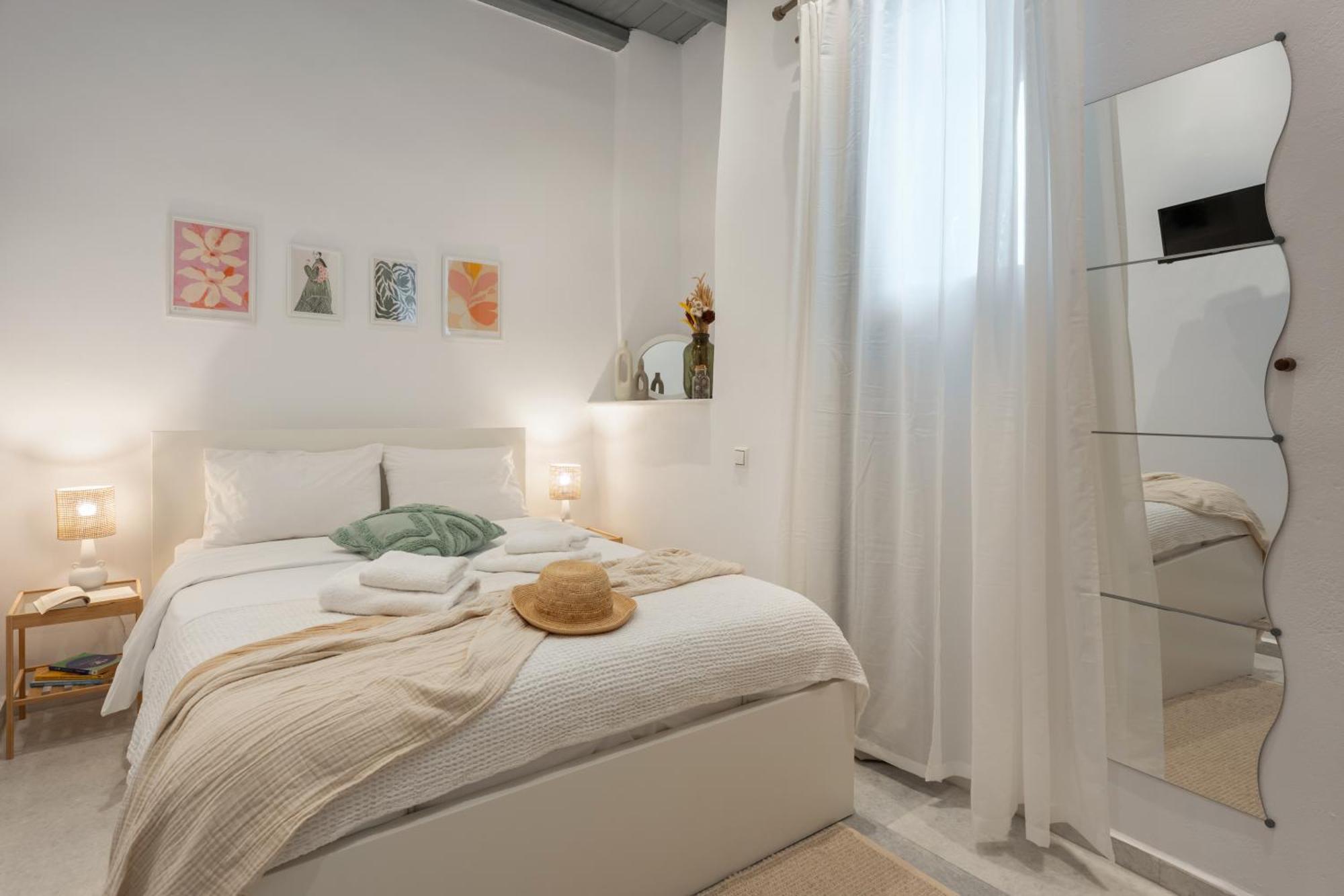 Caper-2 Bedroom Traditional Home With Amazing View Naousa  Bagian luar foto