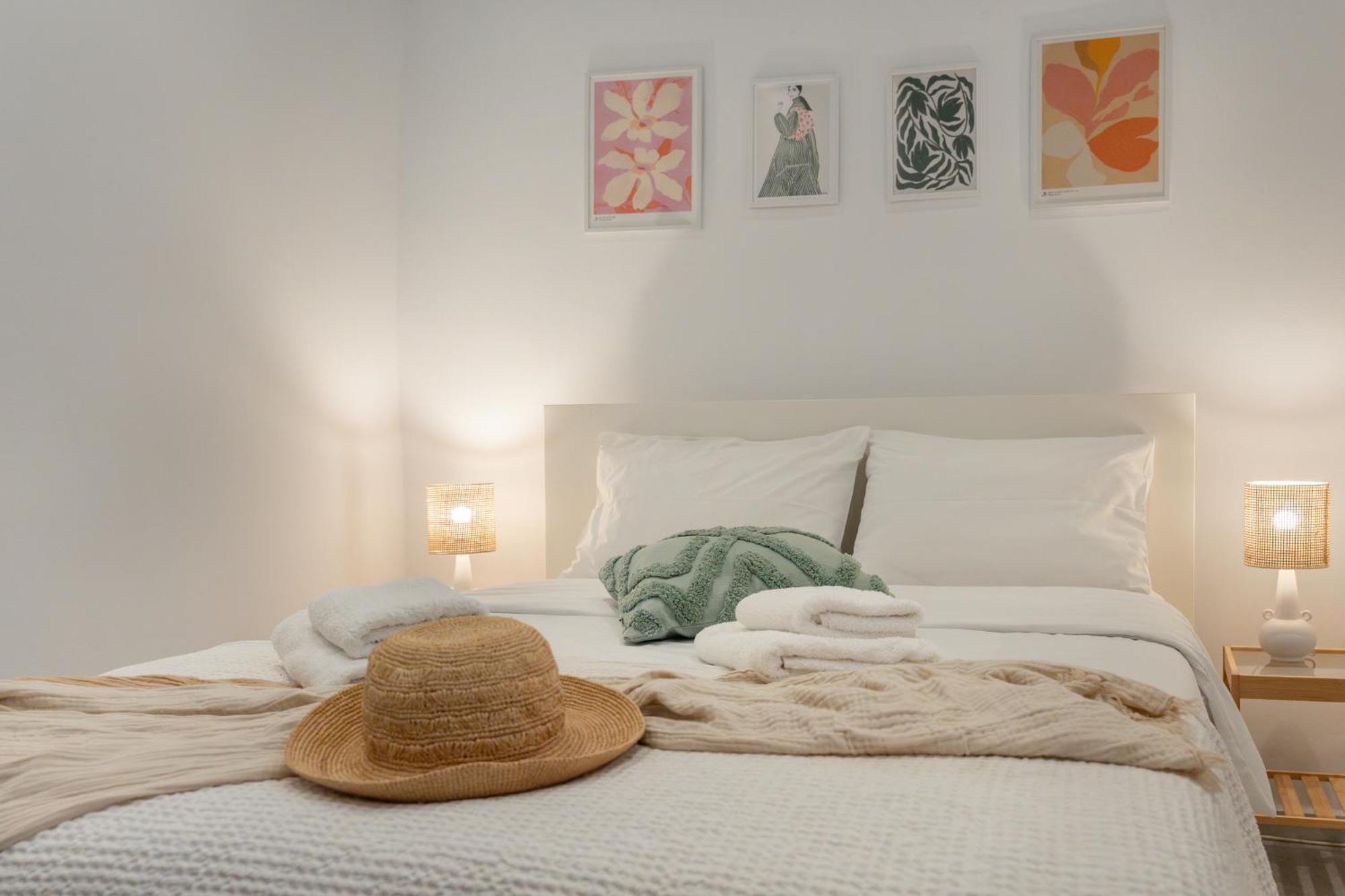 Caper-2 Bedroom Traditional Home With Amazing View Naousa  Bagian luar foto
