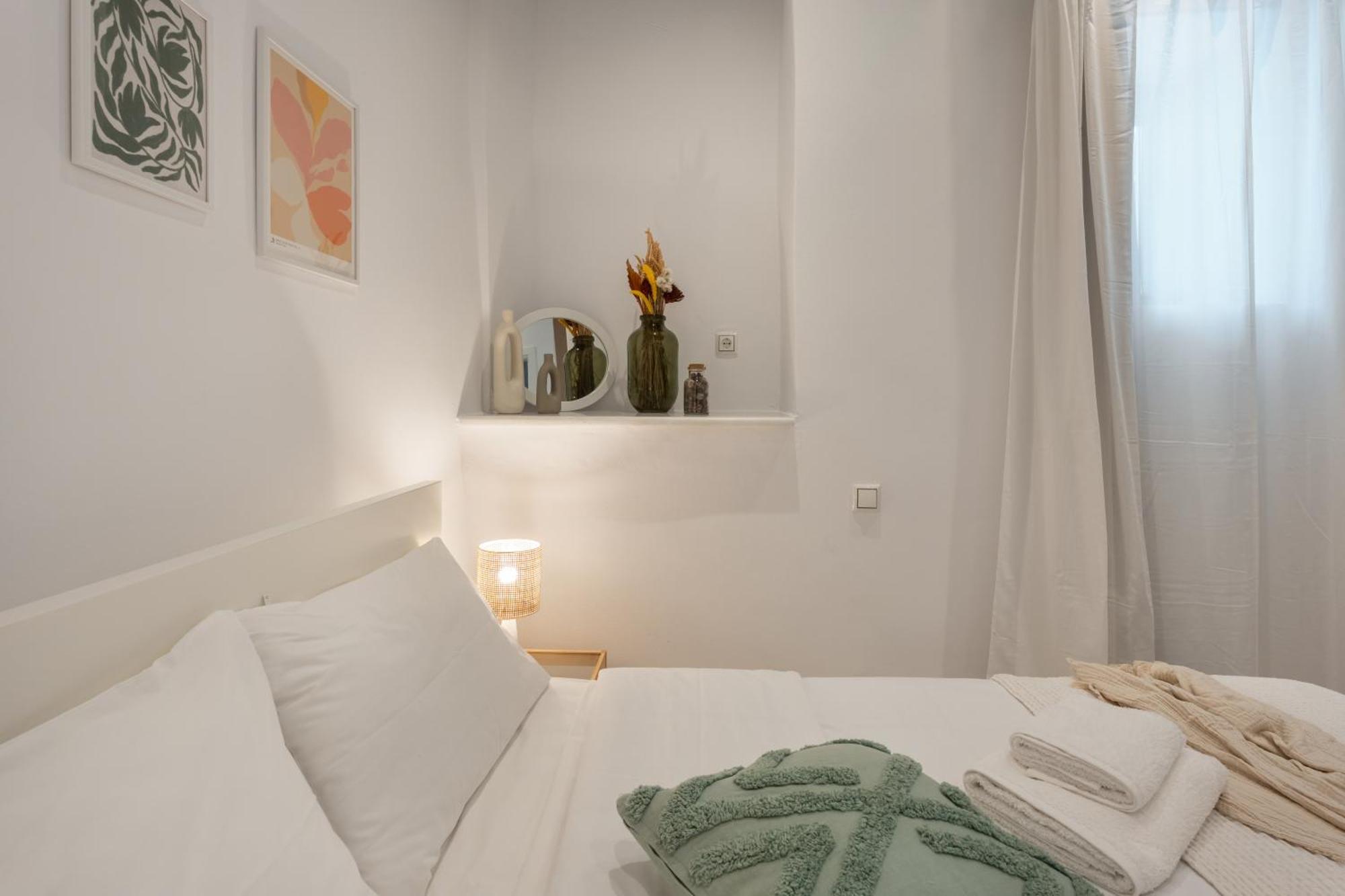 Caper-2 Bedroom Traditional Home With Amazing View Naousa  Bagian luar foto