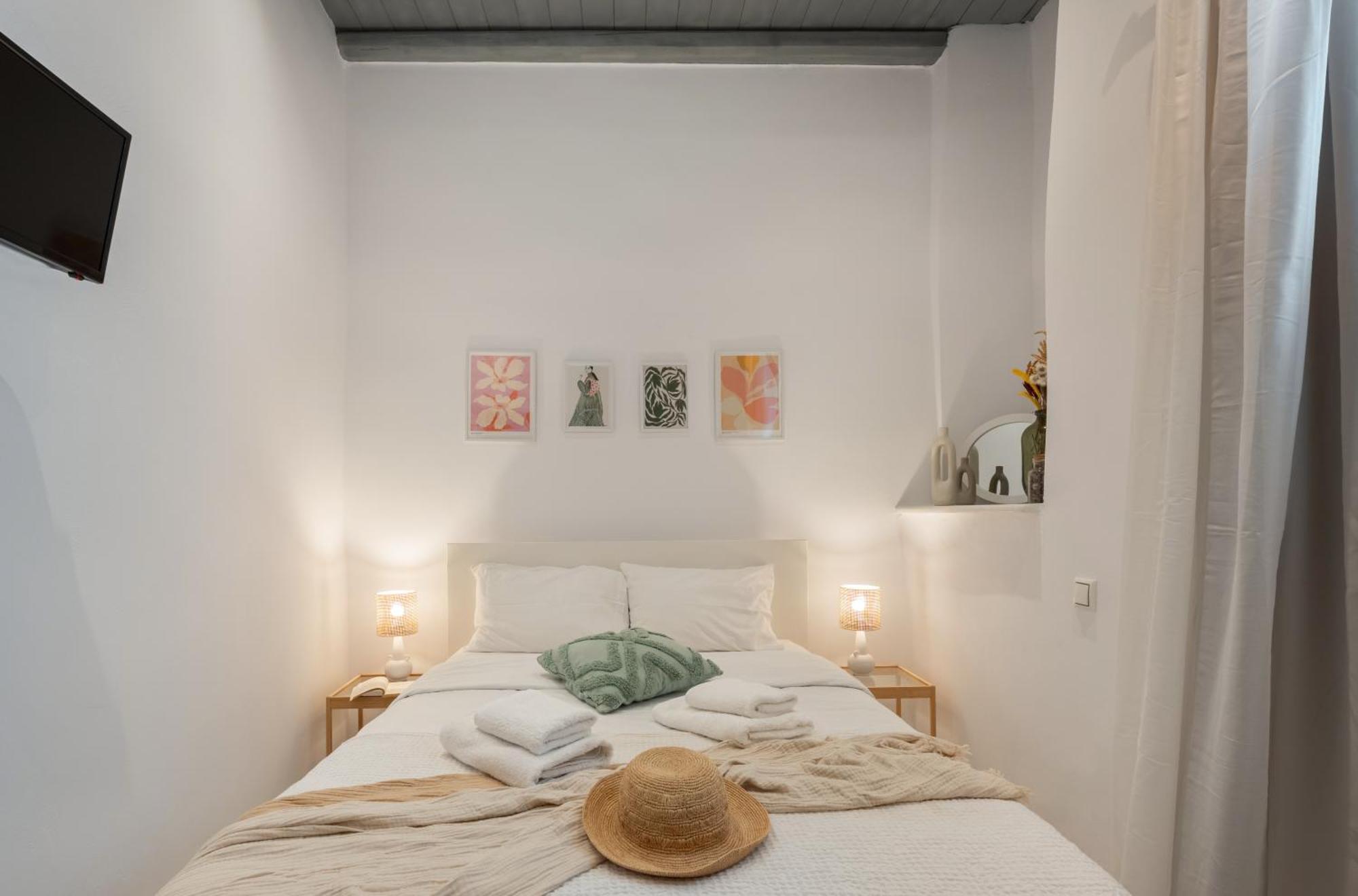 Caper-2 Bedroom Traditional Home With Amazing View Naousa  Bagian luar foto